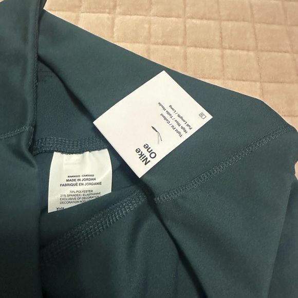 New Nike high-rise dry fit running leggings - Picture 7 of 7